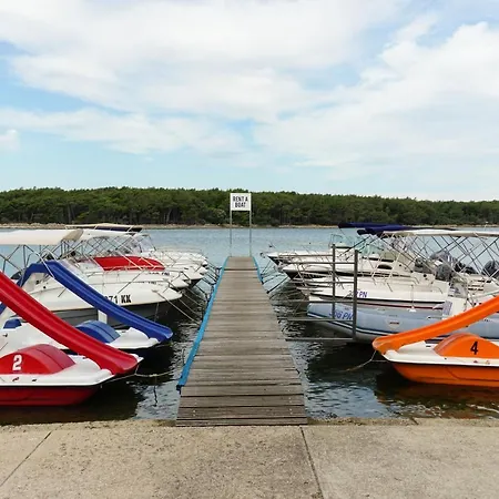 아파트 Apartment Punat *