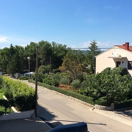 Apartment Punat بونات