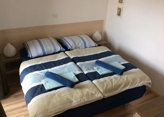 Apartment Punat شقة بونات